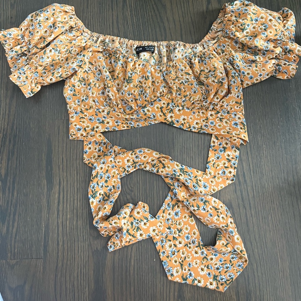 orange floral cropped shirt
